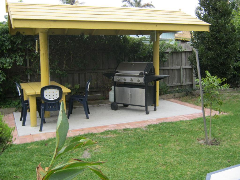Lakes Entrance Holiday Units Экстерьер фото
