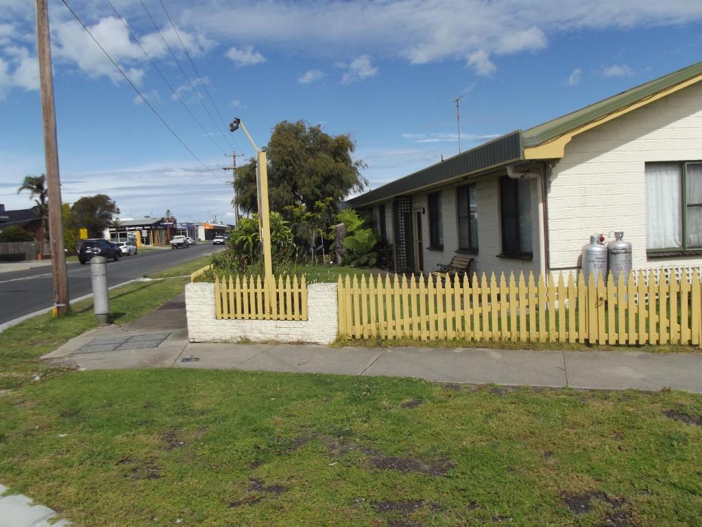 Lakes Entrance Holiday Units Экстерьер фото