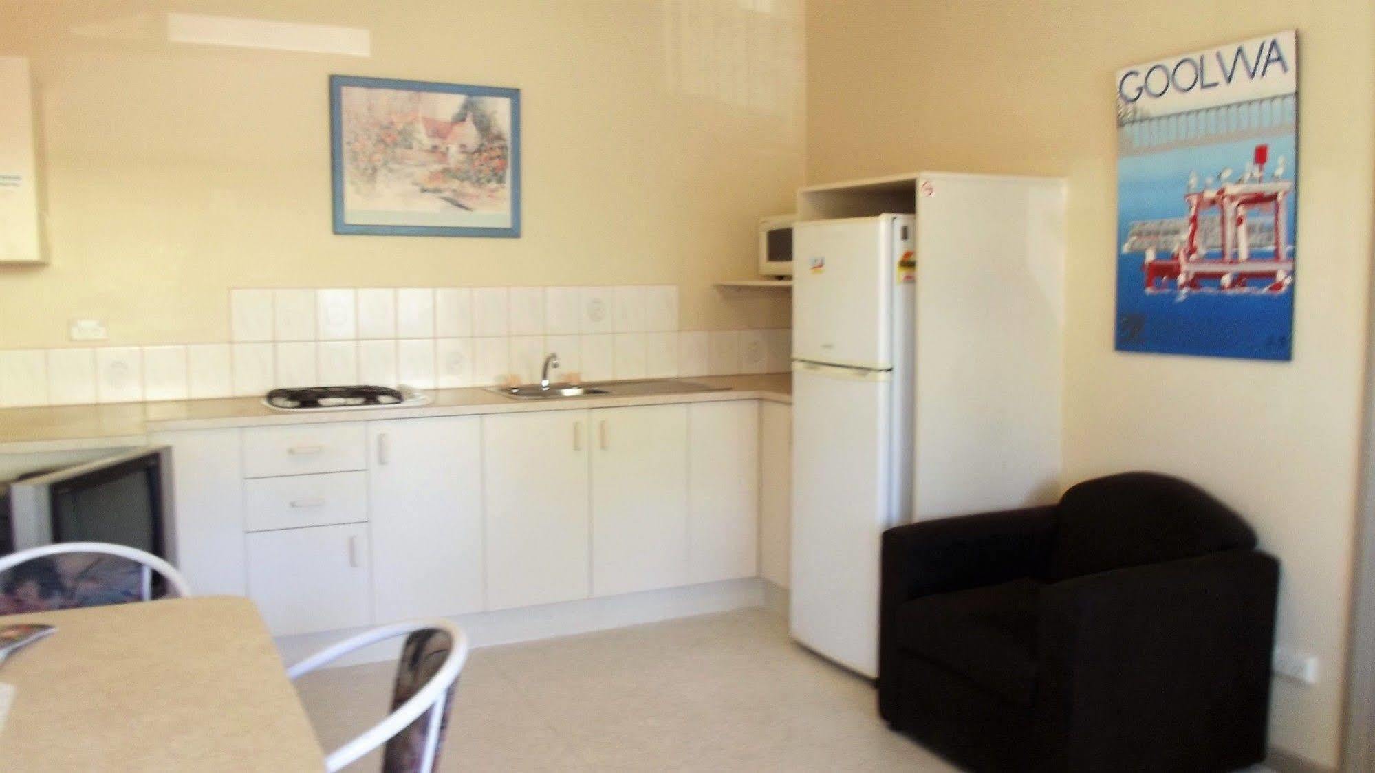 Lakes Entrance Holiday Units Экстерьер фото