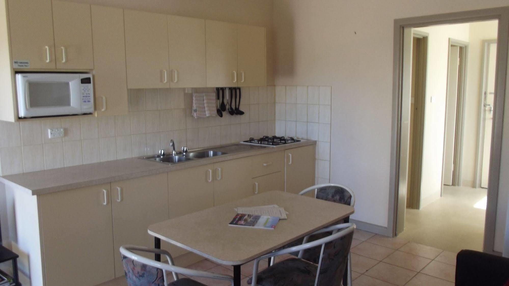 Lakes Entrance Holiday Units Экстерьер фото