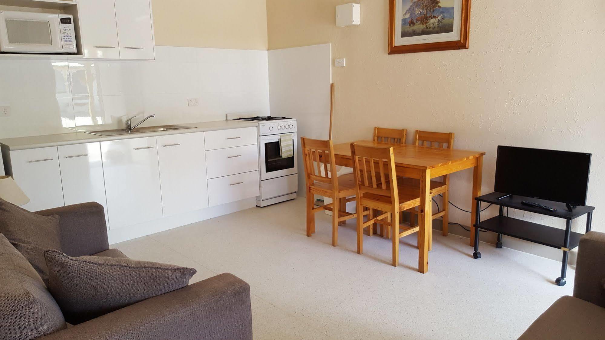 Lakes Entrance Holiday Units Экстерьер фото