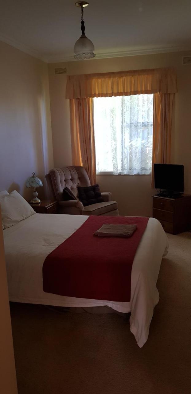 Lakes Entrance Holiday Units Экстерьер фото